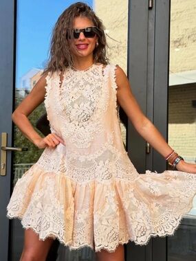 Sleeveless Lace Tiered Mini Dress in Blush
